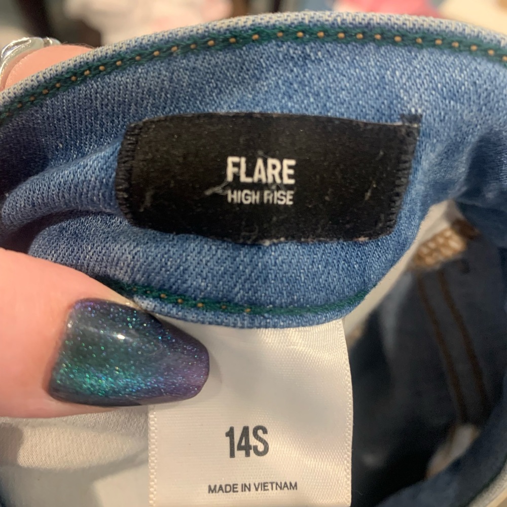 Express High Rise Flare Jean - Picture 2 of 5